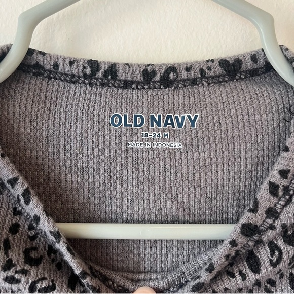 🌼 5/$25 Old Navy Baby Girls Bodysuit 18-24M Leopard Print Long Sleeve Ruffle - Picture 3 of 8
